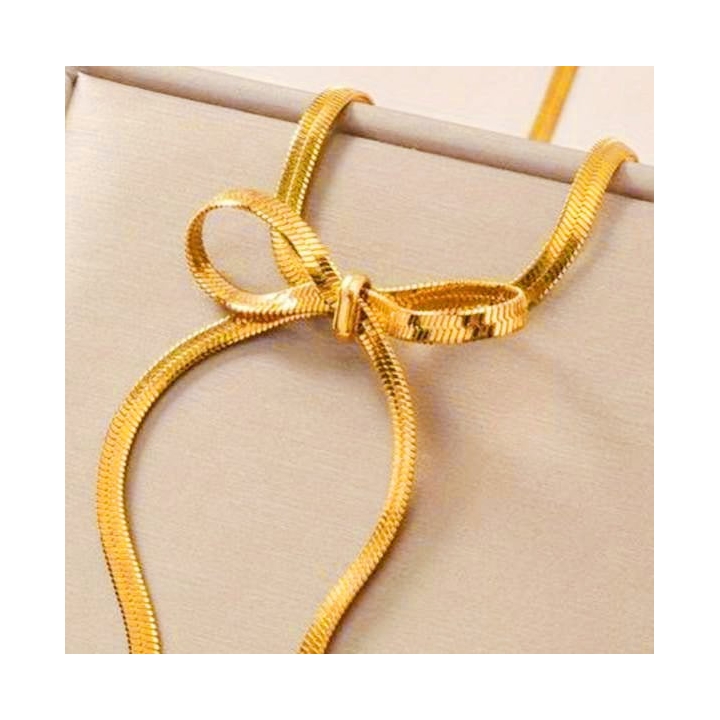 Chic Knot - Dainty Design