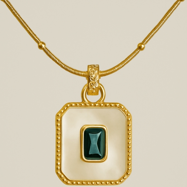 Emerald Pearl Pendant Necklace - Dainty Design