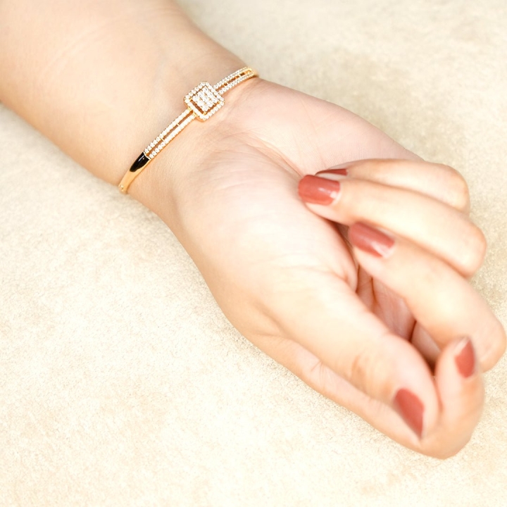 Square Diamond Bracelet - Dainty Design